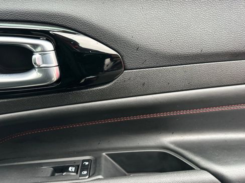 Used 2024 Jeep Compass Trailhawk image 19