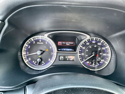 Used 2019 INFINITI QX60 Luxe w/ Essential Package image 11