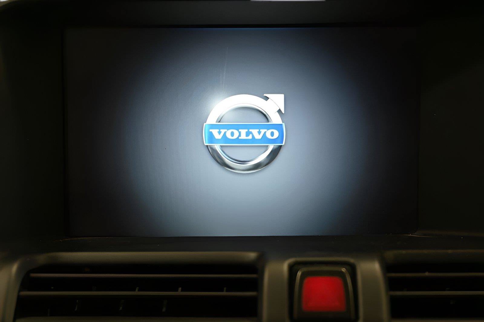 Used 2013 Volvo XC60 3.2 AWD/4WD image 34
