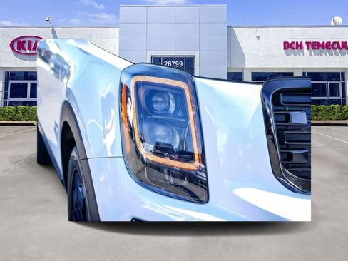 Used 2022 Kia Telluride SX w/ SX Prestige Package AWD/4WD image 4
