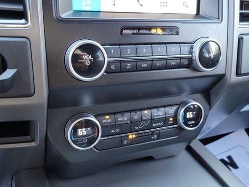 Used 2019 Ford Expedition Max XLT image 24