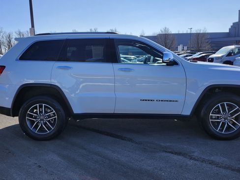 Used 2022 Jeep Grand Cherokee Limited image 20