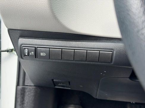 Certified 2022 Toyota Corolla LE image 25