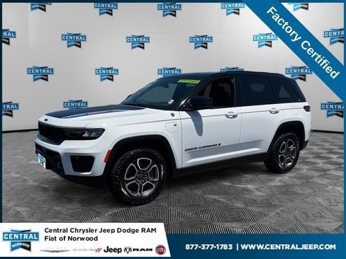 Used 2022 Jeep Grand Cherokee Trailhawk AWD/4WD image 1