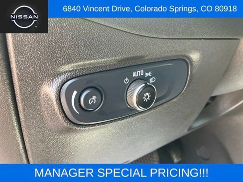 Used 2024 Chevrolet Equinox LT FWD image 18