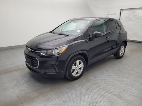 Used 2020 Chevrolet Trax LS w/ Tint and Cruise Package image 2