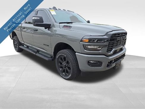 Used 2026 RAM 3500 Big Horn AWD/4WD image 1