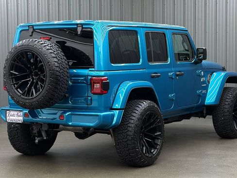 Used 2024 Jeep Wrangler Unlimited Sahara AWD/4WD image 5