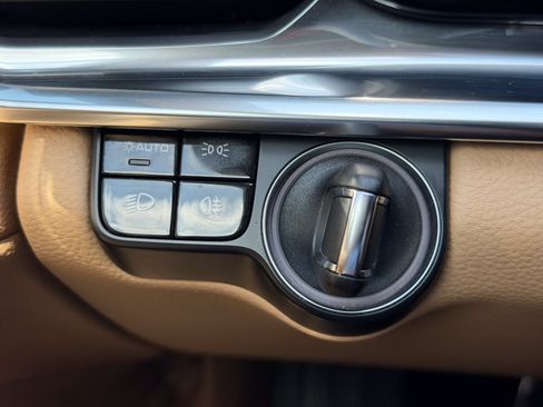 Certified 2021 Porsche Panamera 4S AWD/4WD image 29