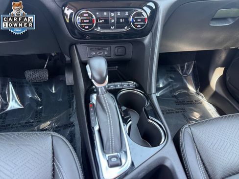Used 2021 Buick Encore GX Essence w/ Advanced Technology Package AWD/4WD image 14