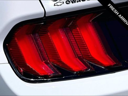 Used 2021 Ford Mustang GT Premium RWD image 21