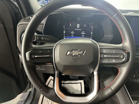 Used 2023 Chevrolet Colorado Z71 w/ Z71 Convenience Package 2 AWD/4WD image 14