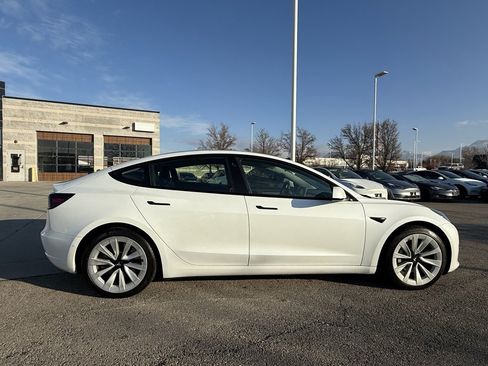Used 2022 Tesla Model 3 Long Range image 8