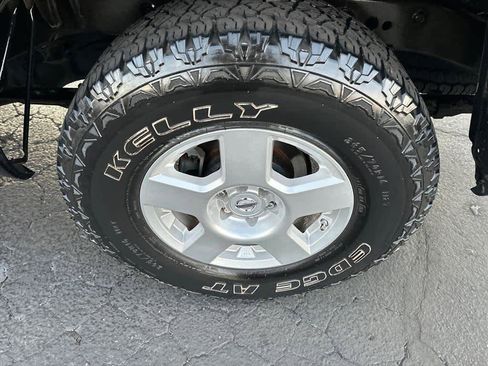 Used 2008 Nissan Frontier SE w/ SE Value Truck Pkg image 22