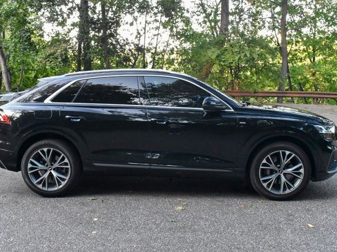 Used 2021 Audi Q8 Premium Plus image 11