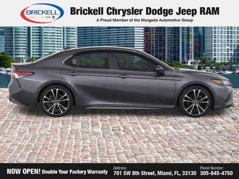 Used 2020 Toyota Camry SE w/ Convenience Package FWD image 25
