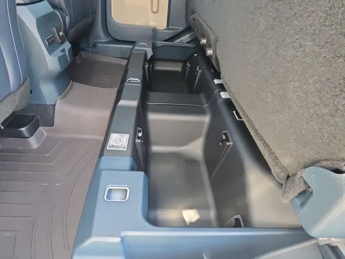 Used 2025 Ford Maverick Lariat w/ 4K Tow Package image 33