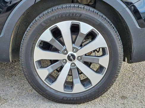 Used 2022 Kia Telluride S image 13