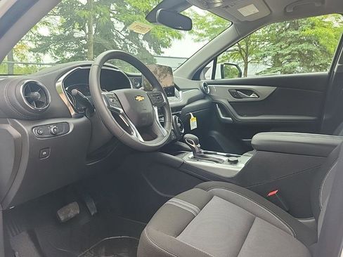 New 2025 Chevrolet Blazer LT w/ Convenience Package image 13