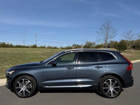 Used 2019 Volvo XC60 T5 Inscription image 2