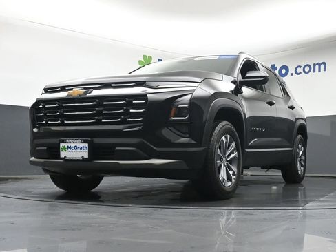 Used 2025 Chevrolet Equinox LT w/ Convenience Package II FWD image 6