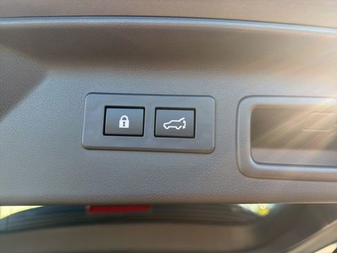 Certified 2025 Subaru Forester Premium AWD/4WD image 20