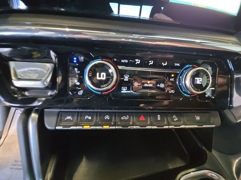 Used 2024 GMC Sierra 1500 Denali Ultimate AWD/4WD image 17