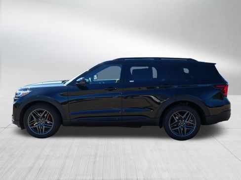 Used 2025 Ford Explorer ST w/ Sun And Sound Package AWD/4WD image 4