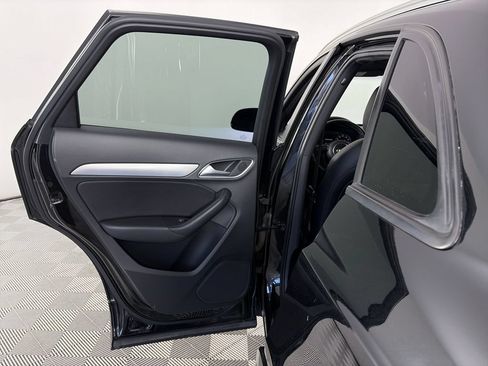 Used 2018 Audi Q3 2.0T Premium AWD/4WD image 12