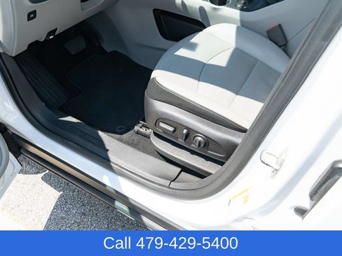 Used 2019 GMC Terrain SLT w/ Infotainment Package II AWD/4WD image 27