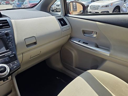 Used 2012 Toyota Prius V Three FWD image 28