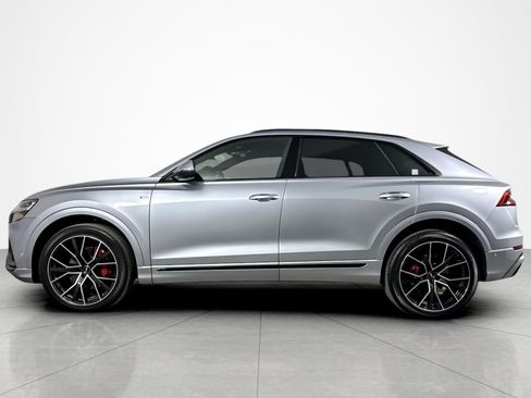 Used 2020 Audi Q8 Premium Plus w/ Premium Plus Package AWD/4WD image 2