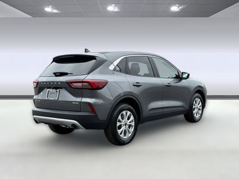 Certified 2023 Ford Escape Active AWD/4WD image 9