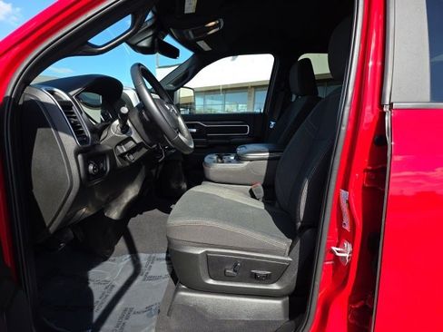 Used 2024 RAM 2500 Big Horn w/ Safety Group image 14