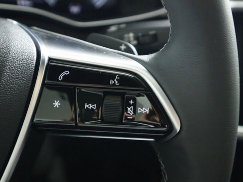Used 2025 Audi A6 Premium Plus w/ Premium Plus Package image 14