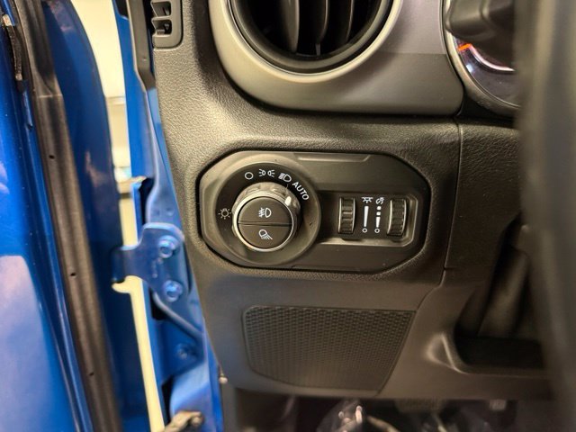 Used 2021 Jeep Gladiator Sport w/ Quick Order Package 24Q 80Th AWD/4WD image 16