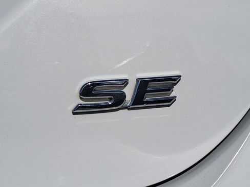 Used 2024 Toyota Camry SE image 25