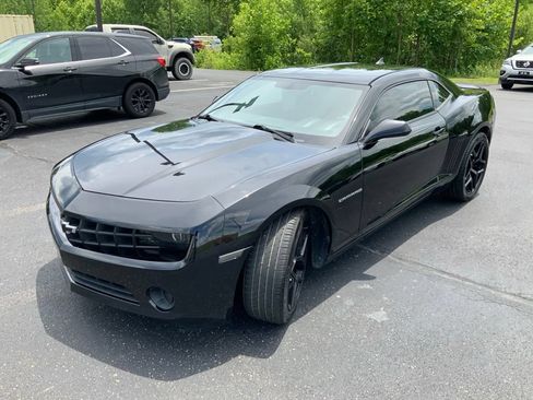 Used 2013 Chevrolet Camaro LS RWD image 6