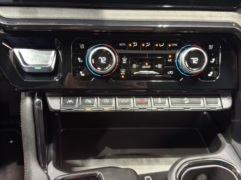 Used 2024 GMC Sierra 1500 AT4 w/ AT4 Premium Package image 36