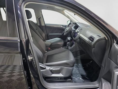 Certified 2023 Volkswagen Tiguan SE AWD/4WD image 34