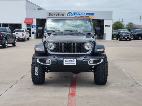 New 2026 Jeep Gladiator Sport AWD/4WD image 6
