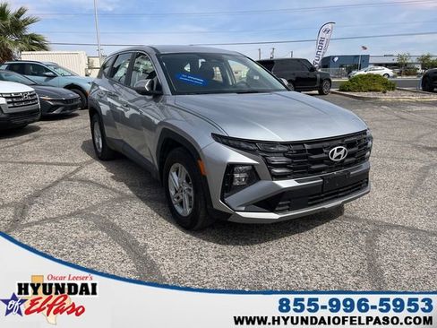 Certified 2025 Hyundai Tucson SE FWD image 1