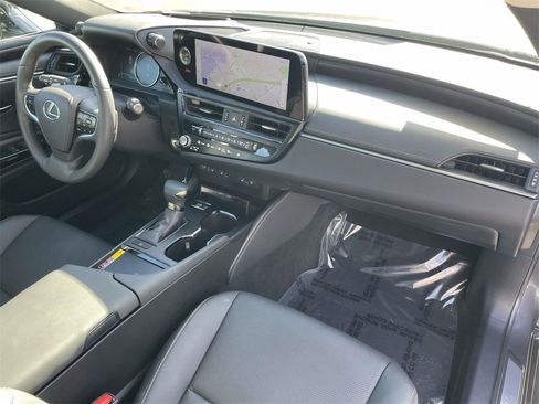 Used 2024 Lexus ES 350 w/ Premium Package image 29