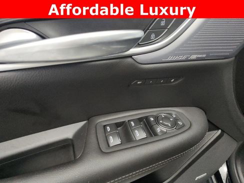 Used 2025 Cadillac XT5 Premium Luxury AWD/4WD image 13