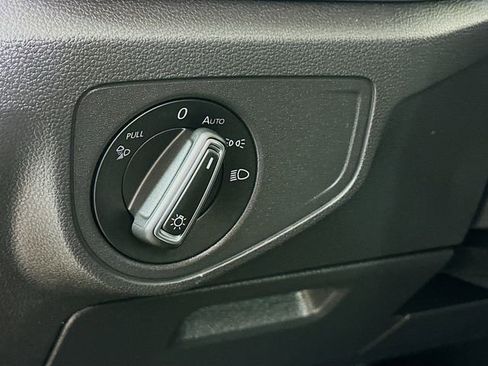 Used 2022 Volkswagen Atlas SE image 11