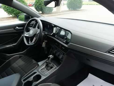 Used 2024 Volkswagen Jetta Sport FWD image 11