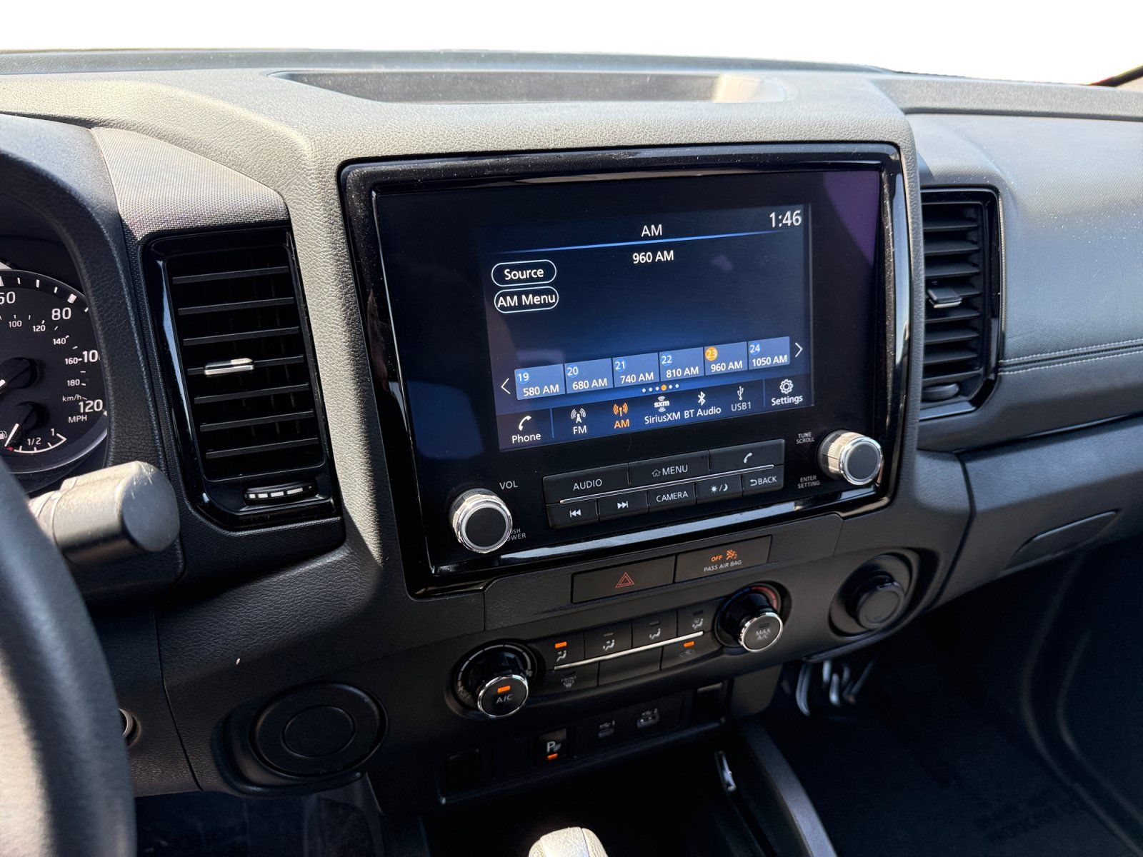 Used 2023 Nissan Frontier SV w/ Midnight Edition Package RWD image 12
