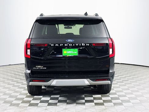 Used 2025 Ford Expedition Platinum AWD/4WD image 8