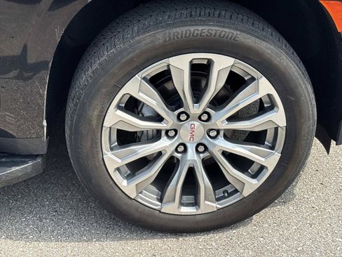 Used 2023 GMC Yukon Denali AWD/4WD image 10