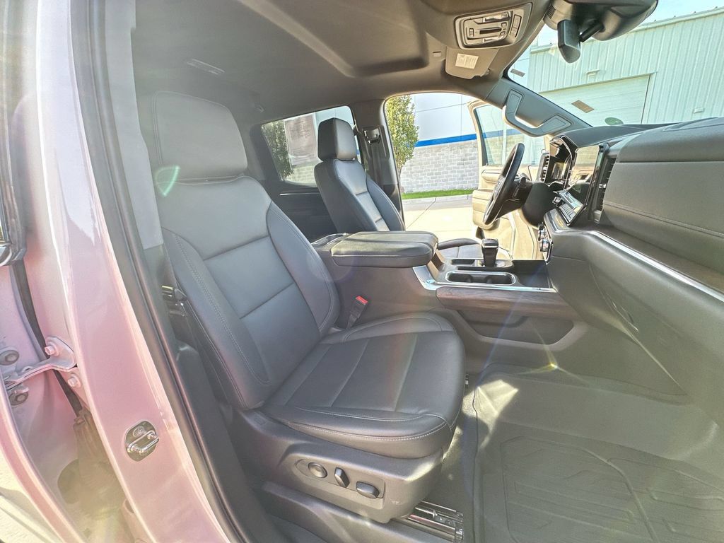 Certified 2024 GMC Sierra 1500 SLT w/ SLT Premium Plus Package AWD/4WD image 28